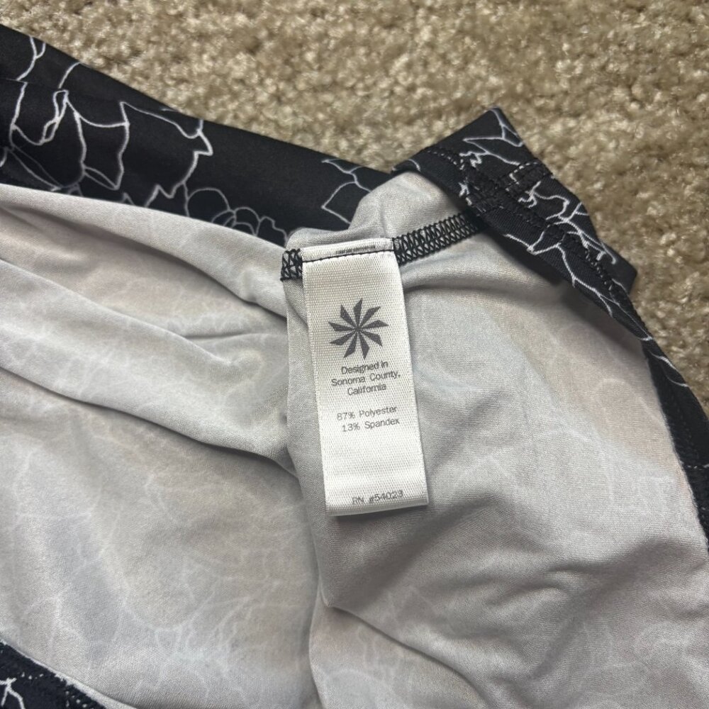 Athleta Tank Top Women's Large Black White Floral Racerback Size M Running #205 - Picture 7 of 7